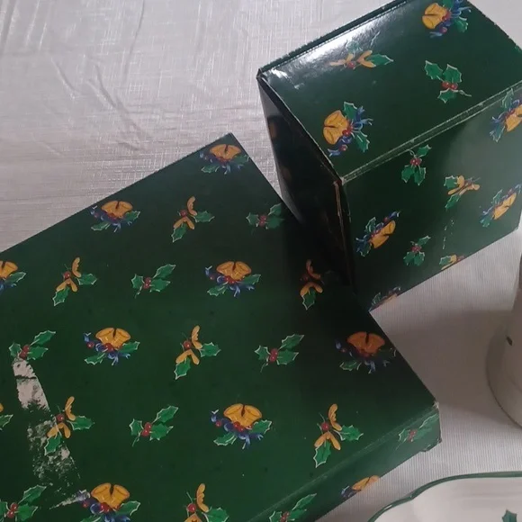Beautiful Mikasa child's 2 PC set